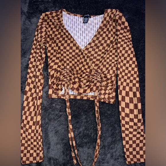 Justify cropped long sleeve - Picture 1 of 1